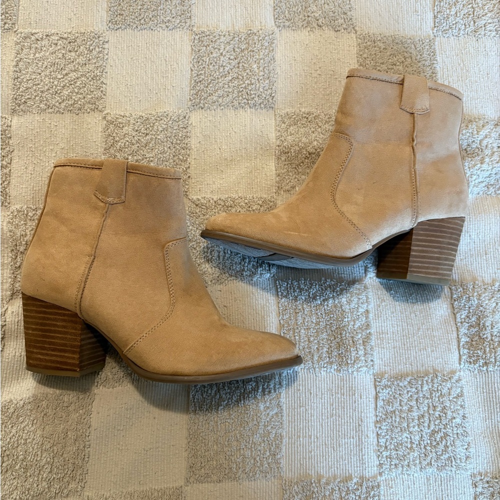 Women's Tan Suede Ankle Boots